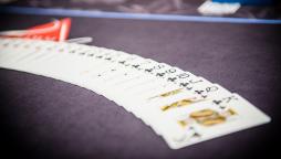 Что нужно, чтобы стать профессиональным игроком в покер